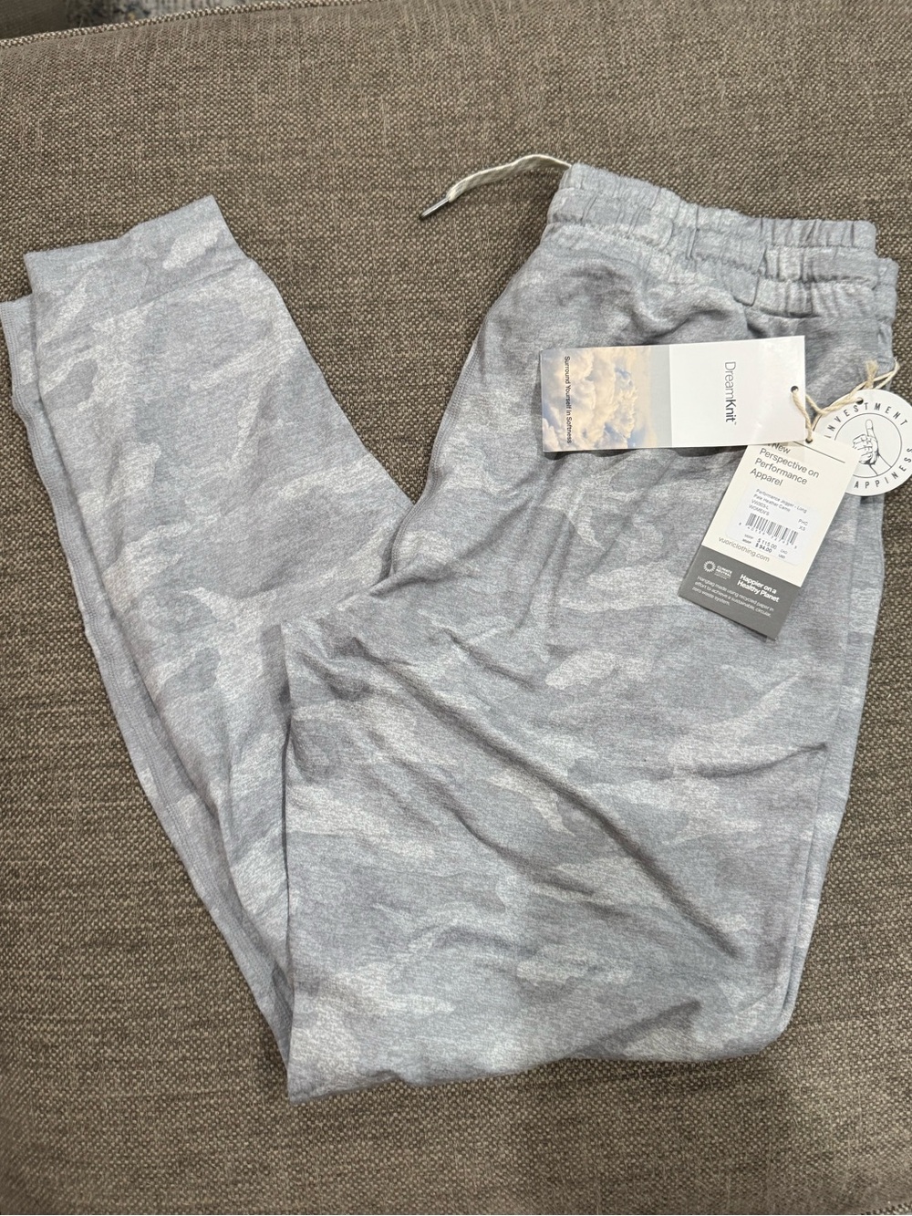NWT. Vuori Pale Heather Camo Joggers